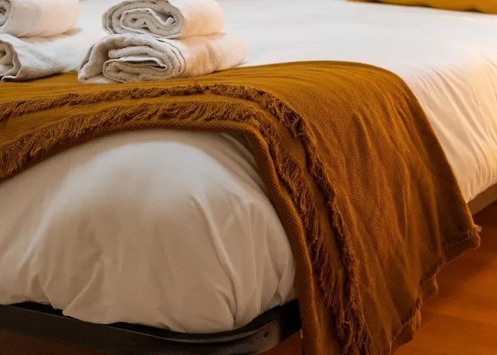 Cozy Garden Apartment *